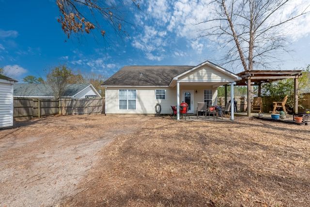 303 Melrose Ln, Dothan, AL 36303