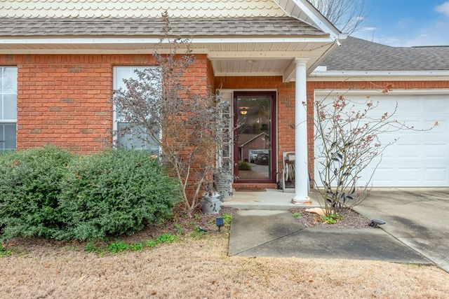 303 Melrose Ln, Dothan, AL 36303