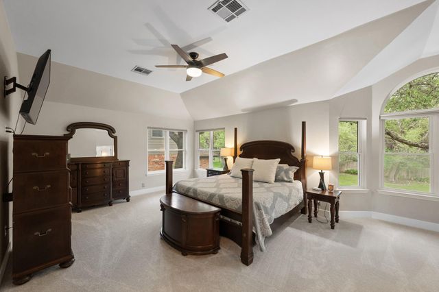 10080 Circleview DR, Austin, TX 78733