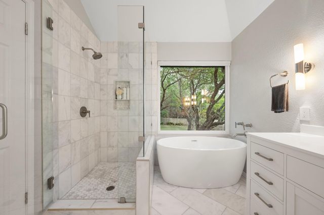 10080 Circleview DR, Austin, TX 78733