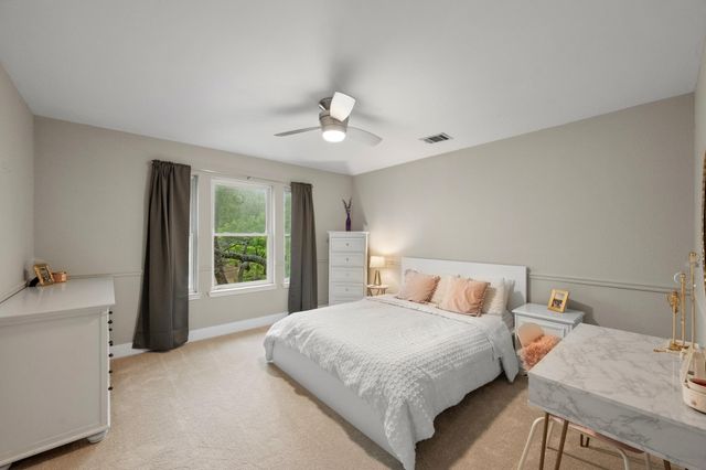 10080 Circleview DR, Austin, TX 78733