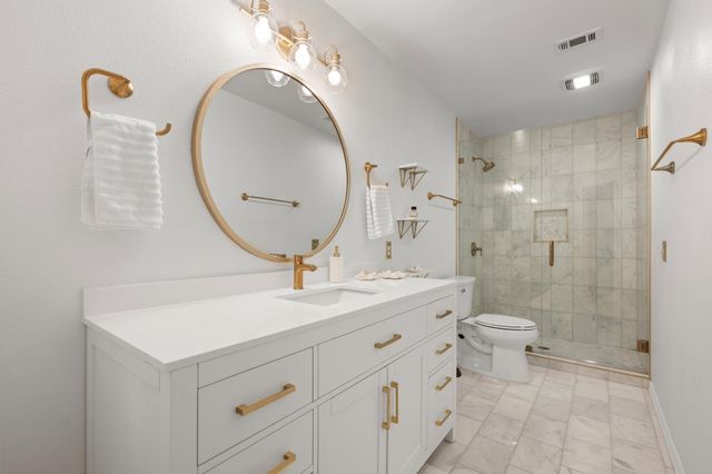 10080 Circleview DR, Austin, TX 78733