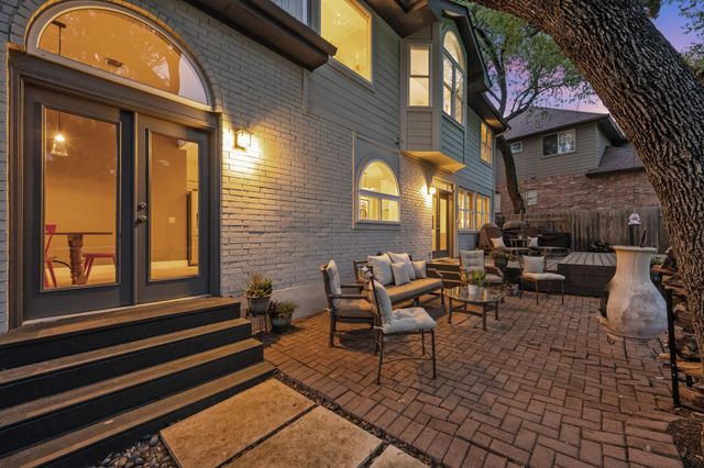 10080 Circleview DR, Austin, TX 78733