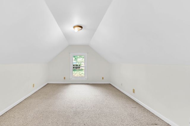 1975 Stepford Dr, Clarksville, TN 37043