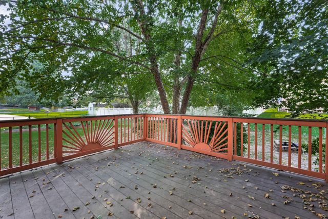 1975 Stepford Dr, Clarksville, TN 37043