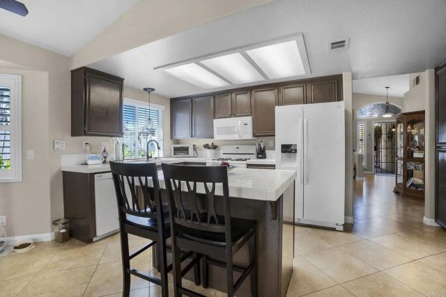 26064 Avenida Hortensia, Hemet, CA 92544