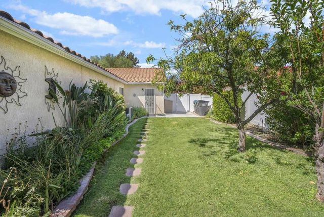 26064 Avenida Hortensia, Hemet, CA 92544
