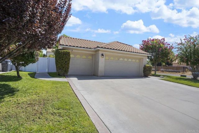 26064 Avenida Hortensia, Hemet, CA 92544