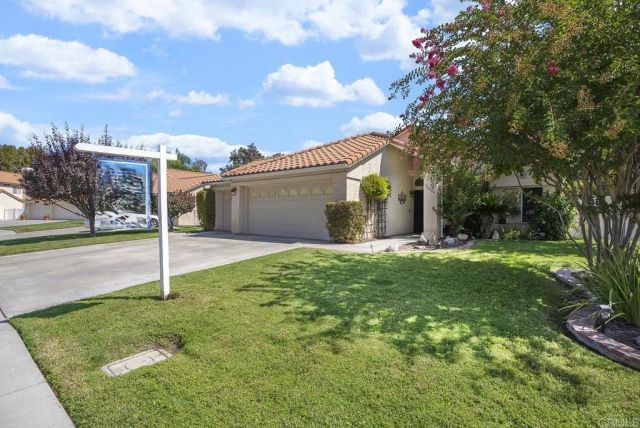 26064 Avenida Hortensia, Hemet, CA 92544