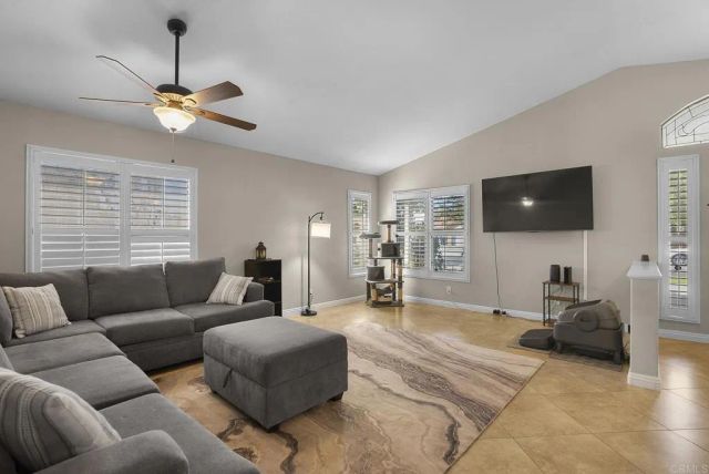 26064 Avenida Hortensia, Hemet, CA 92544