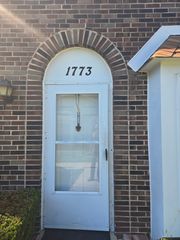 1773 Raleigh Lane, Hoffman Estates, IL 60169