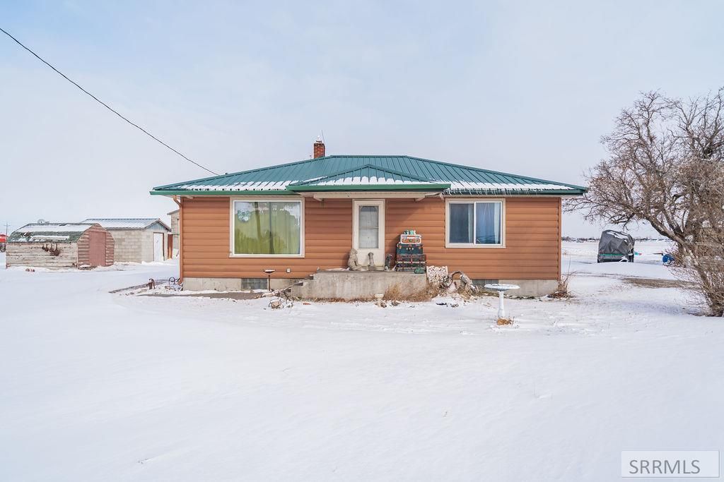 Image 1 of property listing at 1382 W 81st S, Idaho Falls, ID 83402