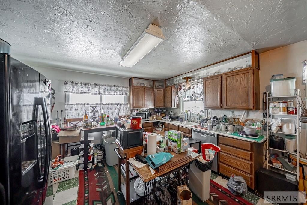 Image 18 of property listing at 1382 W 81st S, Idaho Falls, ID 83402