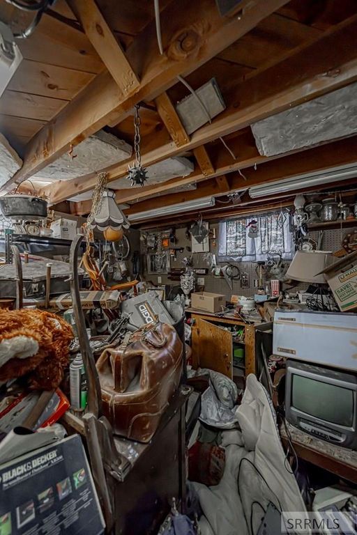 Image 19 of property listing at 1382 W 81st S, Idaho Falls, ID 83402