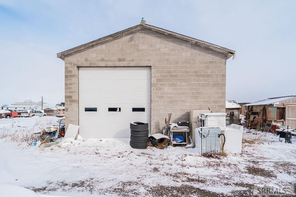 Image 32 of property listing at 1382 W 81st S, Idaho Falls, ID 83402