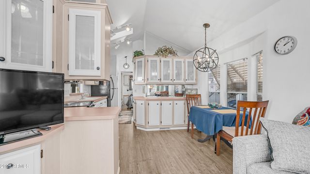 181 MINESHAFT Drive, Apache Junction, AZ 85119