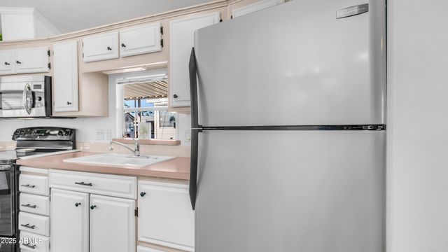 181 MINESHAFT Drive, Apache Junction, AZ 85119