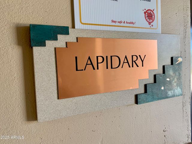 181 MINESHAFT Drive, Apache Junction, AZ 85119