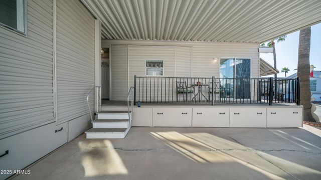 181 MINESHAFT Drive, Apache Junction, AZ 85119