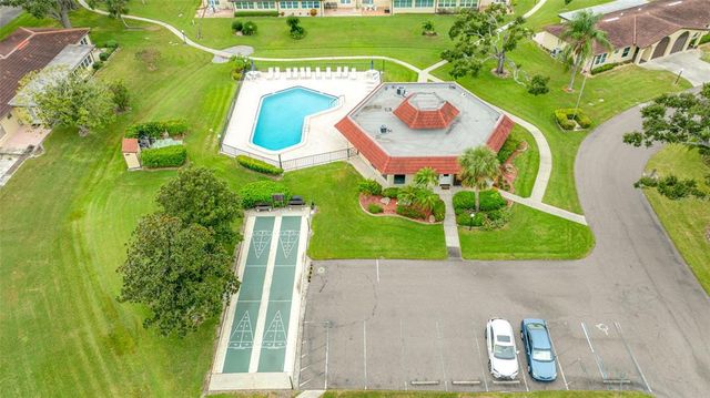 12200 VONN ROAD 8A, Largo, FL 33774