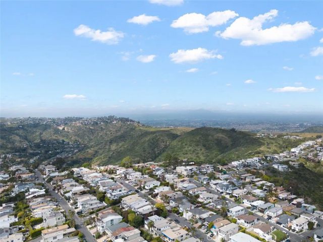1059 Miramar Street, Laguna Beach, CA 92651
