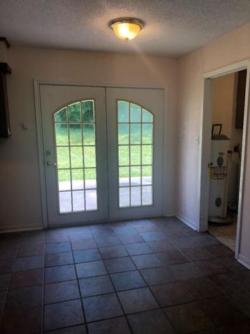 504 Chinner Street, Bonham, TX 75418