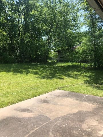 504 Chinner Street, Bonham, TX 75418