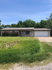 504 Chinner Street, Bonham, TX 75418