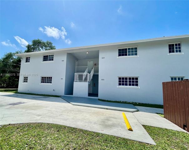 800 SW 10th Ave 800, Hallandale Beach, FL 33009