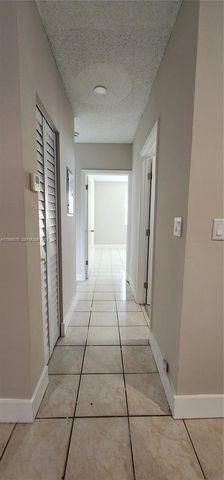 800 SW 10th Ave 800, Hallandale Beach, FL 33009