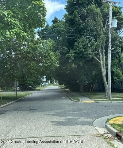 920 Wisconsin, Lansing, MI 48915