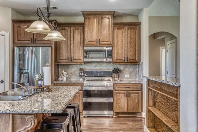 586 Ruby Drive, Bellville, TX 77418