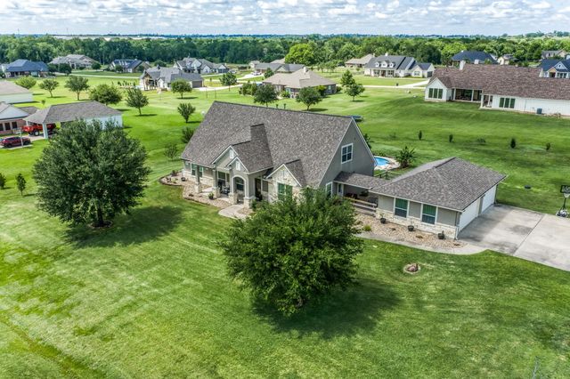 586 Ruby Drive, Bellville, TX 77418