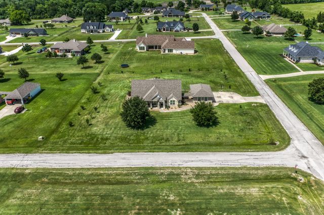 586 Ruby Drive, Bellville, TX 77418