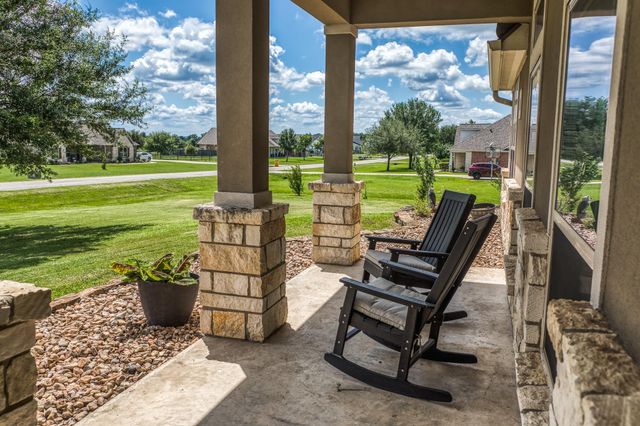 586 Ruby Drive, Bellville, TX 77418