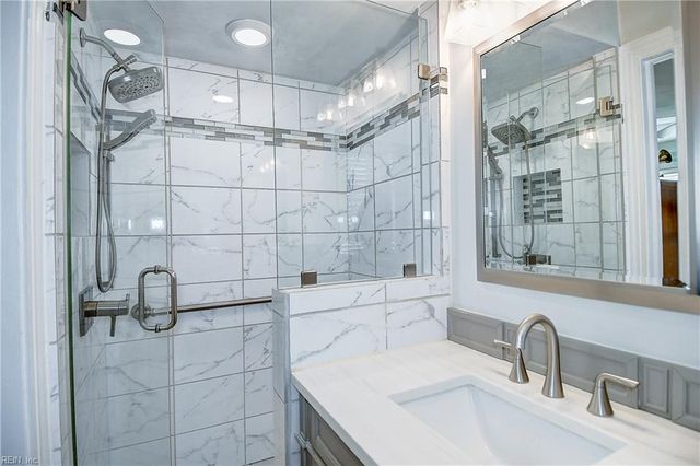 3317 Brookside LN, Portsmouth, VA 23703