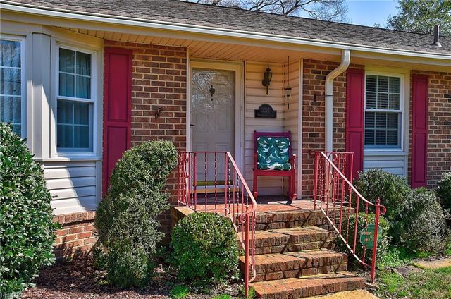 3317 Brookside LN, Portsmouth, VA 23703