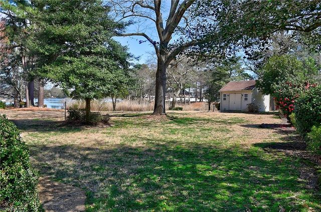 3317 Brookside LN, Portsmouth, VA 23703