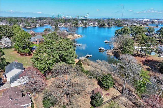 3317 Brookside LN, Portsmouth, VA 23703