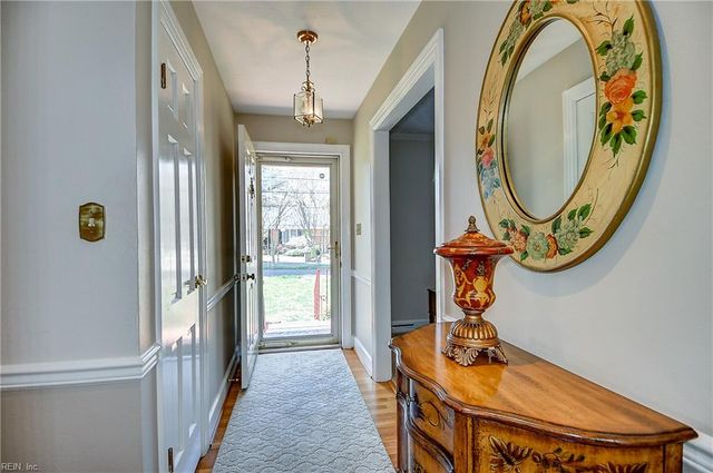 3317 Brookside LN, Portsmouth, VA 23703