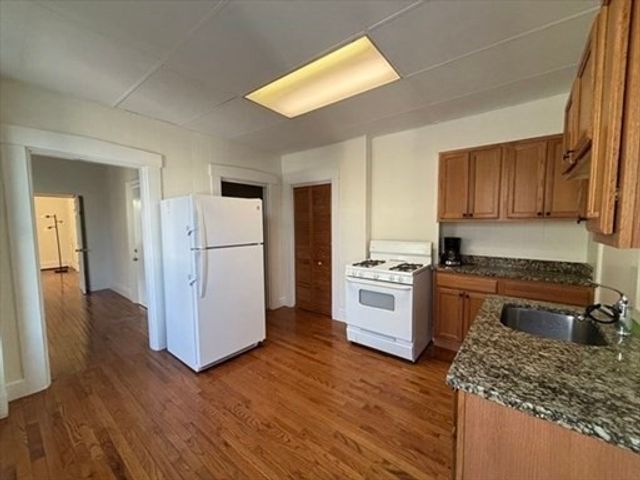 71 W Wyoming Ave 1, Melrose, MA 02176