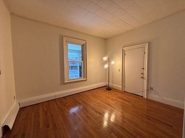 71 W Wyoming Ave 1, Melrose, MA 02176