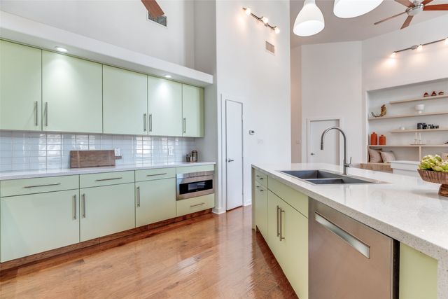 8702 San Fernando Way, Dallas, TX 75218