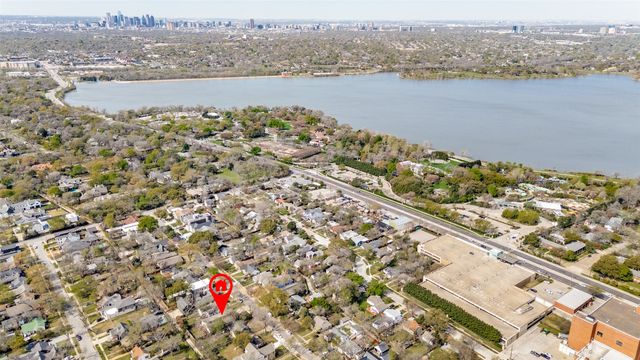 8702 San Fernando Way, Dallas, TX 75218