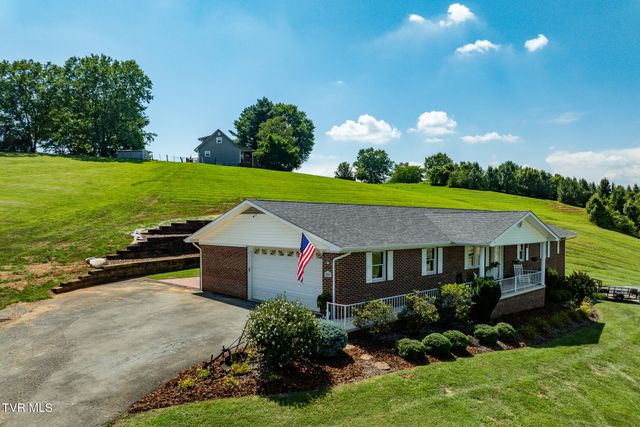 203 Douglas Shed Road, Johnson City, TN 37615