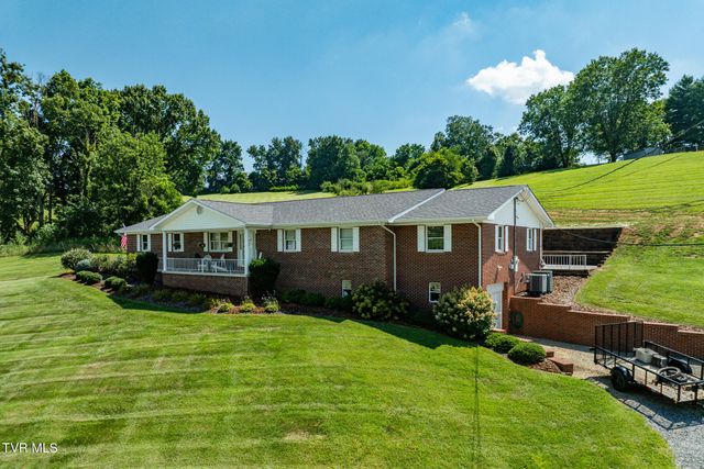 203 Douglas Shed Road, Johnson City, TN 37615