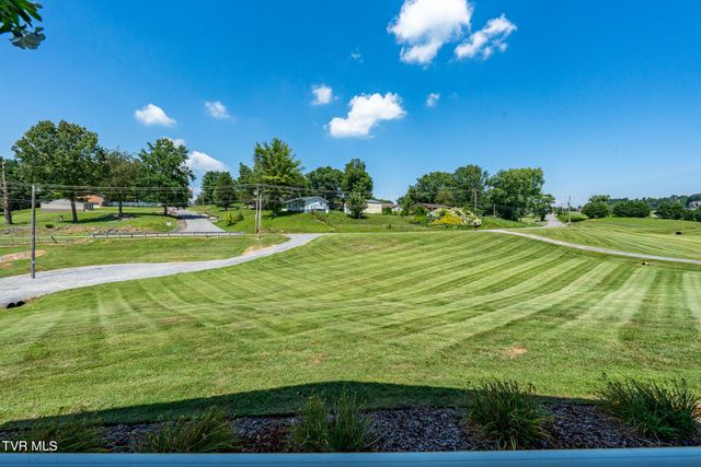 203 Douglas Shed Road, Johnson City, TN 37615