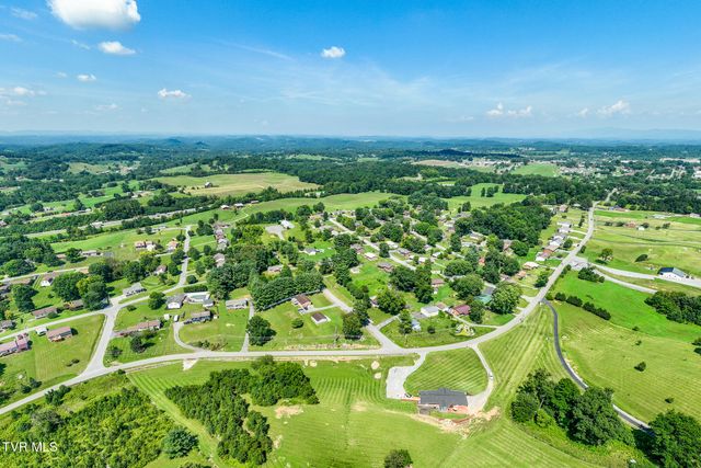 203 Douglas Shed Road, Johnson City, TN 37615