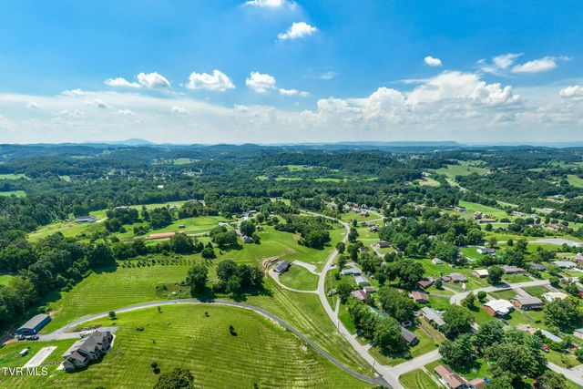 203 Douglas Shed Road, Johnson City, TN 37615