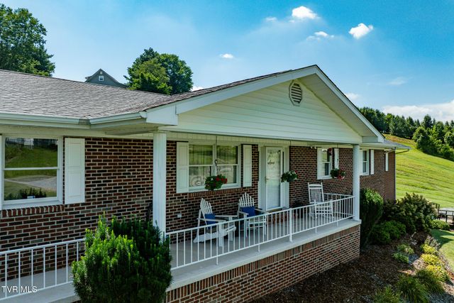 203 Douglas Shed Road, Johnson City, TN 37615